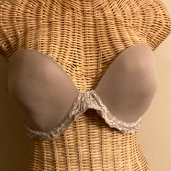 Natori‎ bra 32DDD - Picture 1 of 5